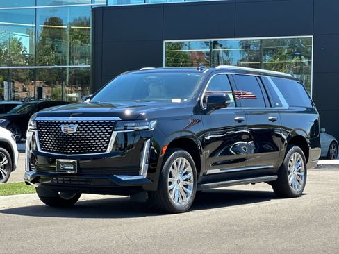 Used 2023 Cadillac Escalade ESV Premium Luxury RWD image 7