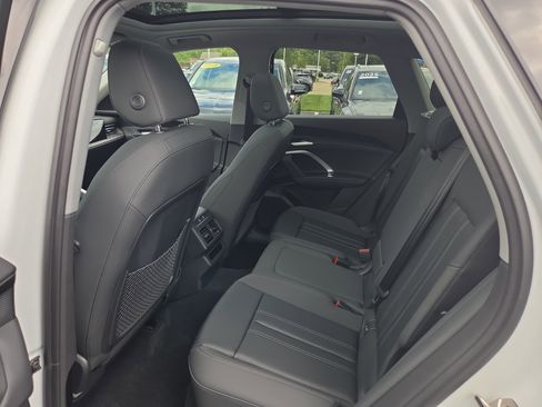 New 2025 Audi Q5 Premium Plus image 6
