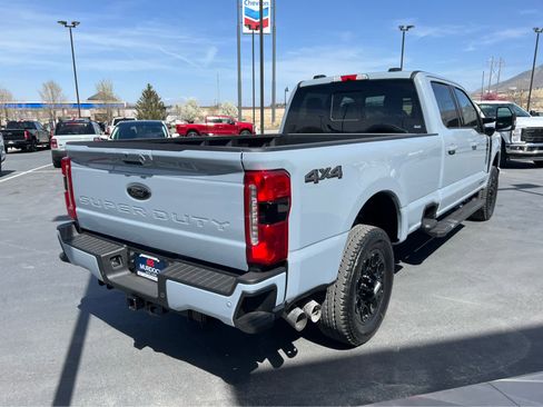 New 2026 Ford F250 Lariat w/ Black Appearance Package image 8