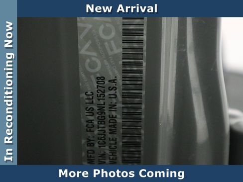 Used 2022 Jeep Gladiator Rubicon w/ LED Lighting Group image 3