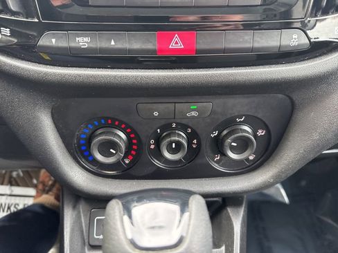 Used 2019 RAM ProMaster City Tradesman image 14