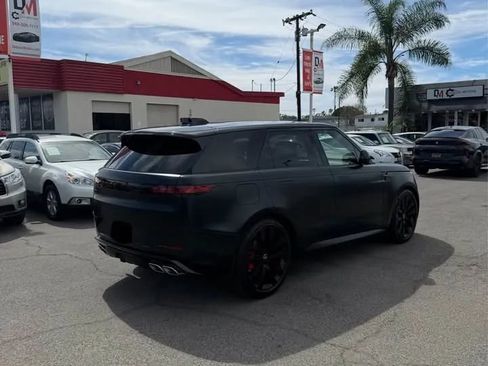 Used 2025 Land Rover Range Rover Sport Autobiography image 5