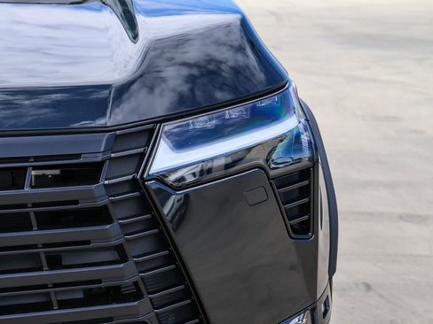 New 2026 Lexus GX 550 AWD/4WD image 7