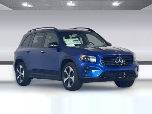 New 2025 Mercedes-Benz GLB 250 image 6