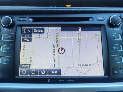 Used 2018 Toyota Highlander XLE image 40