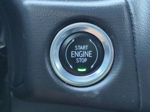 Used 2023 Chevrolet Suburban Premier w/ Premium Package AWD/4WD image 17