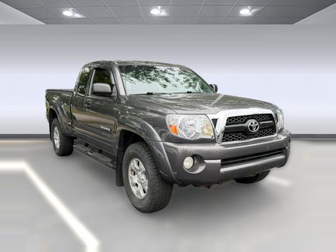 Used 2011 Toyota Tacoma 4x4 Access Cab V6 w/ SR5 Pkg #2 image 5