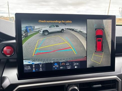 Used 2025 Toyota 4Runner TRD Off-Road Premium image 20