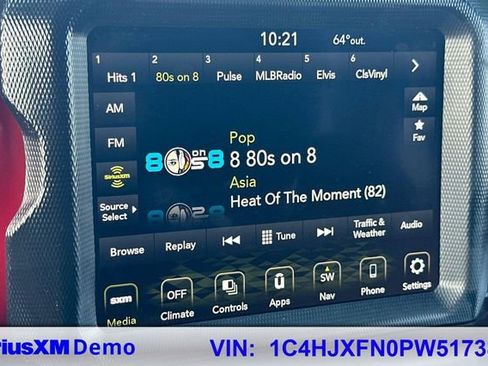 Used 2023 Jeep Wrangler Unlimited Rubicon image 32