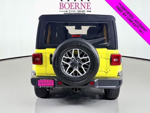 Used 2024 Jeep Wrangler Sahara image 6