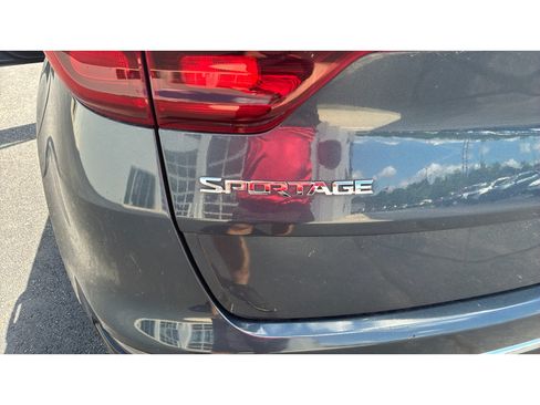 Used 2022 Kia Sportage LX w/ LX AWD Value Edition Package image 25