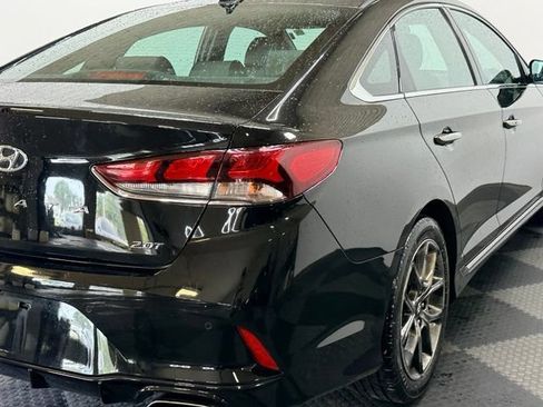 Used 2018 Hyundai Sonata Limited FWD image 12