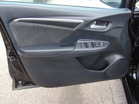 Used 2015 Honda Fit EX image 16