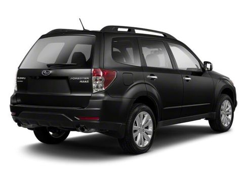 Used 2013 Subaru Forester 2.5X w/ Alloy Wheel Pkg AWD/4WD image 2
