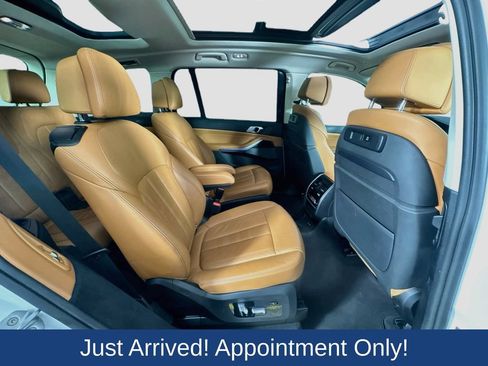 Used 2020 BMW X7 xDrive40i w/ Premium Package AWD/4WD image 38