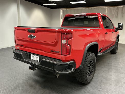 Used 2024 Chevrolet Silverado 2500 ZR2 AWD/4WD image 5