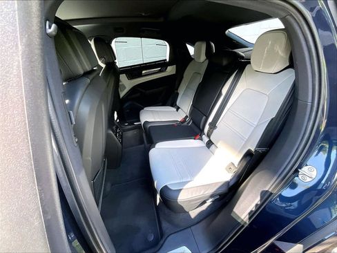 Certified 2026 Porsche Cayenne Coupe AWD/4WD image 22