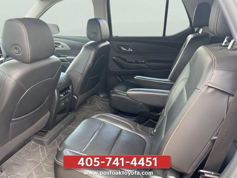 Used 2021 Chevrolet Traverse RS FWD image 15