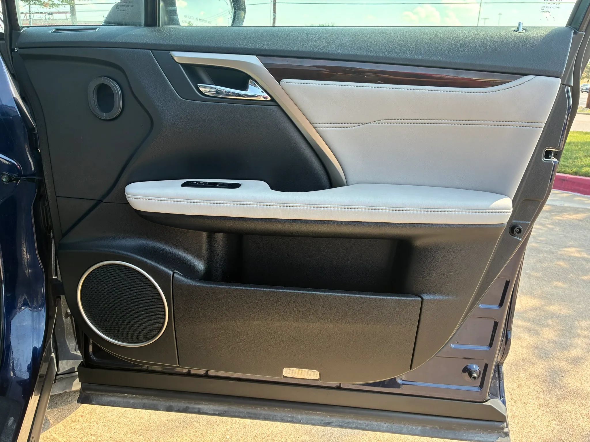 Used 2016 Lexus RX 350 FWD w/ Premium Package image 21