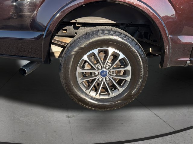 Used 2018 Ford F150 XLT w/ Equipment Group 302A Luxury AWD/4WD image 33