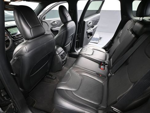 Used 2020 Jeep Cherokee High Altitude image 40