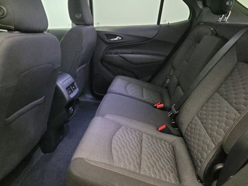 Used 2019 Chevrolet Equinox LT image 18