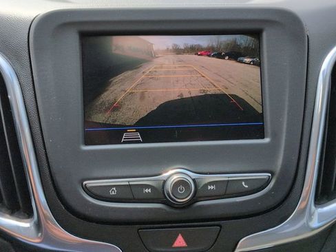 Used 2020 Chevrolet Equinox LT image 17