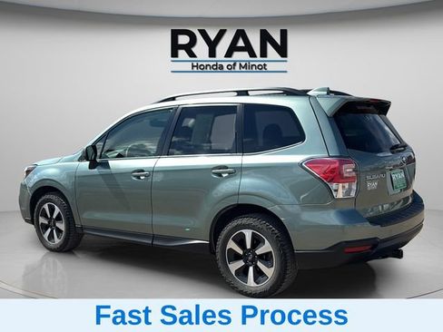 Used 2017 Subaru Forester 2.5i Premium w/ All-Weather Package AWD/4WD image 8