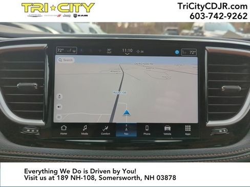 New 2026 Chrysler Pacifica Pinnacle image 18