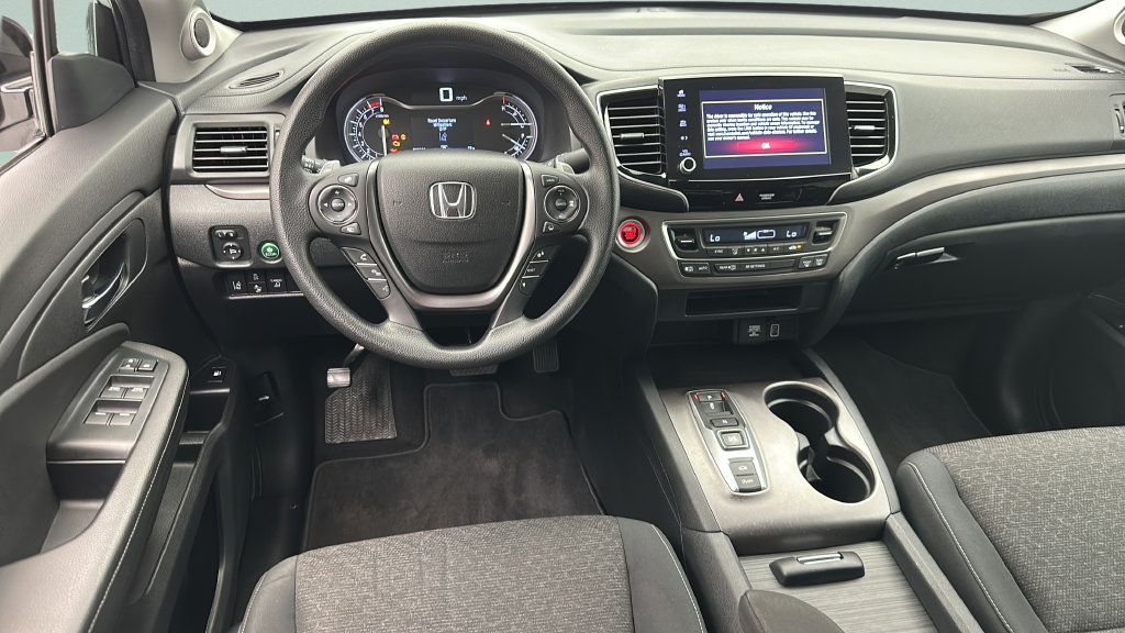 Used 2023 Honda Ridgeline Sport image 11