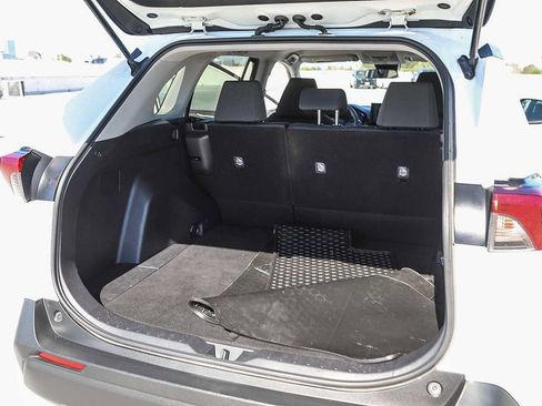 Certified 2020 Toyota RAV4 XLE image 26