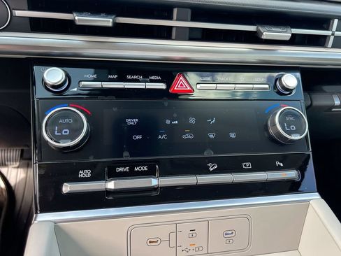 New 2026 Hyundai Santa Fe SE FWD image 23