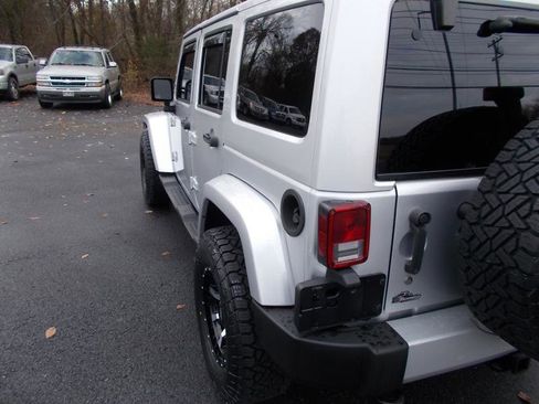 Used 2012 Jeep Wrangler Unlimited Sahara w/ Trailer Tow Group AWD/4WD image 4