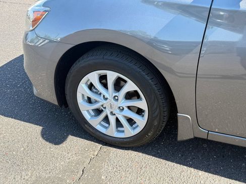 Used 2019 Nissan Sentra SV FWD image 11