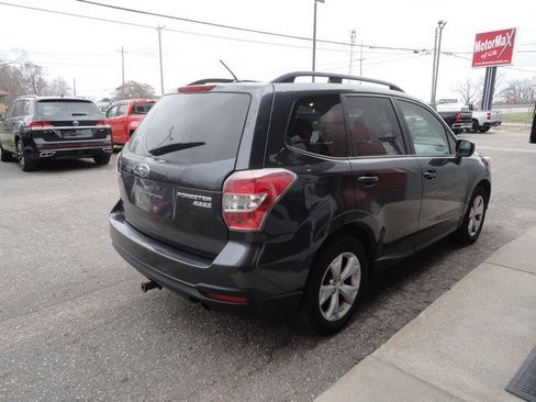 Used 2014 Subaru Forester 2.5i Premium w/ All-Weather Package image 4