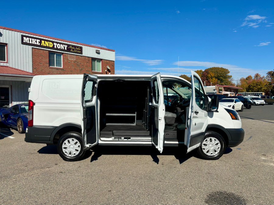 Used 2018 Ford Transit 250 130 Low Roof RWD image 5