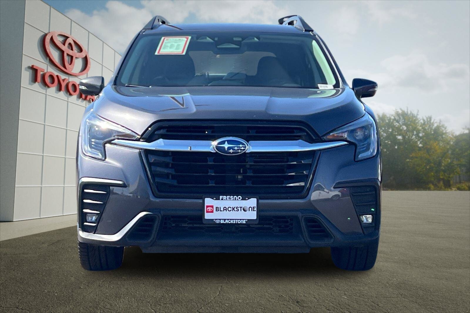 Used 2023 Subaru Ascent Limited AWD/4WD image 8