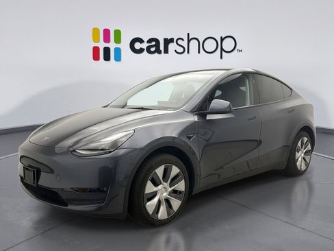 Used 2023 Tesla Model Y Long Range image 1