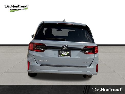 Used 2025 Honda Odyssey Elite image 6