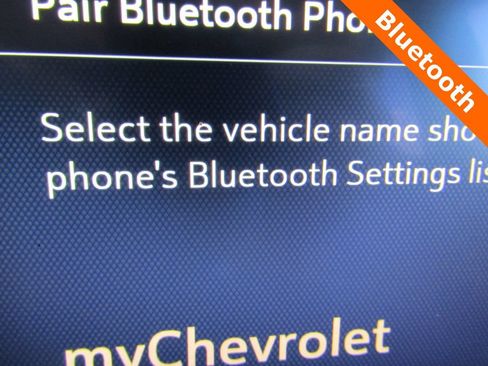 Used 2021 Chevrolet Colorado Z71 w/ Safety Package AWD/4WD image 15
