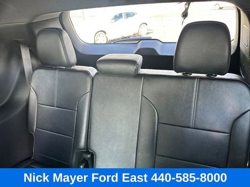 Used 2024 GMC Acadia Elevation FWD image 24