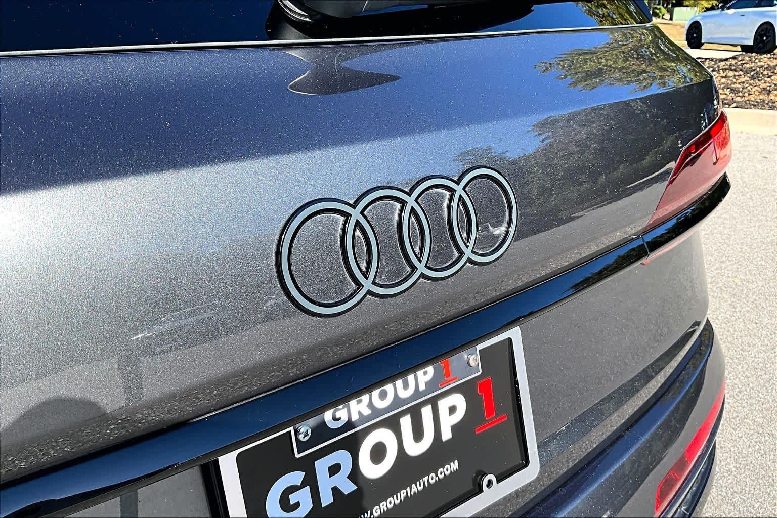 Used 2025 Audi SQ7 Prestige AWD/4WD image 9