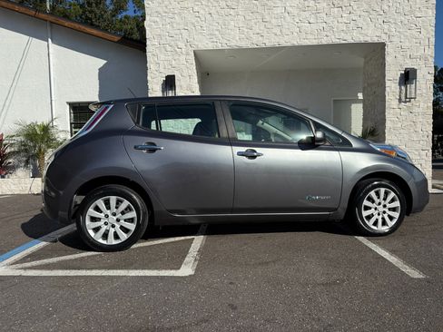 Used 2015 Nissan Leaf S w/ Charge Package image 16
