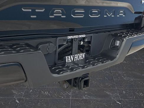 Used 2022 Toyota Tacoma SR image 31