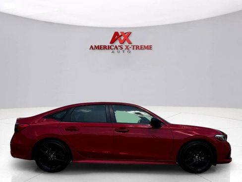 Used 2023 Honda Civic Sport image 6