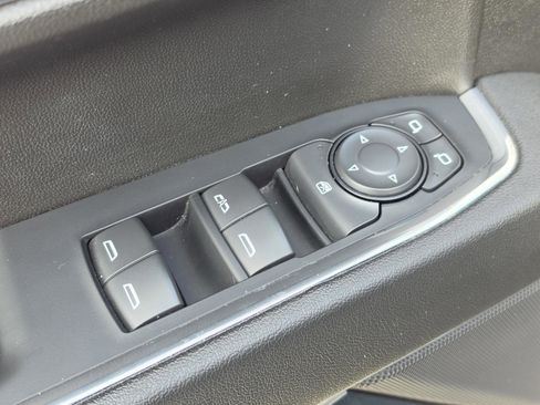 Used 2024 Chevrolet Silverado 1500 LT AWD/4WD image 19