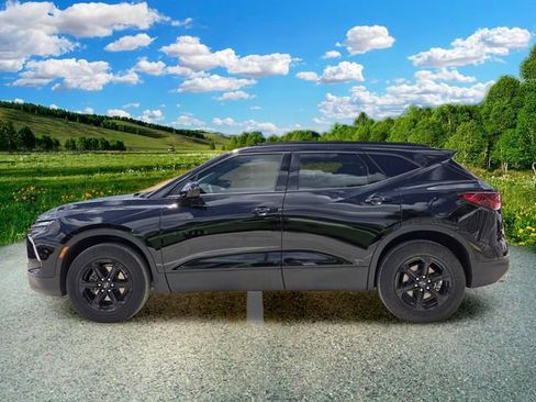Used 2024 Chevrolet Blazer LT w/ Midnight/Sport Edition FWD image 3