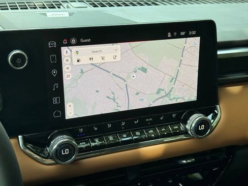 New 2026 GMC Canyon AT4 w/ Technology Plus Package AWD/4WD image 18