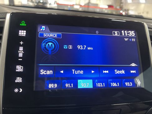 Used 2016 Honda Pilot EX image 16