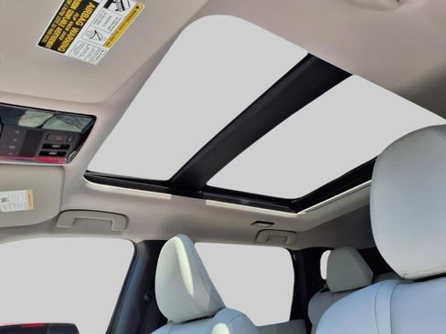 New 2025 Mitsubishi Outlander SEL image 15